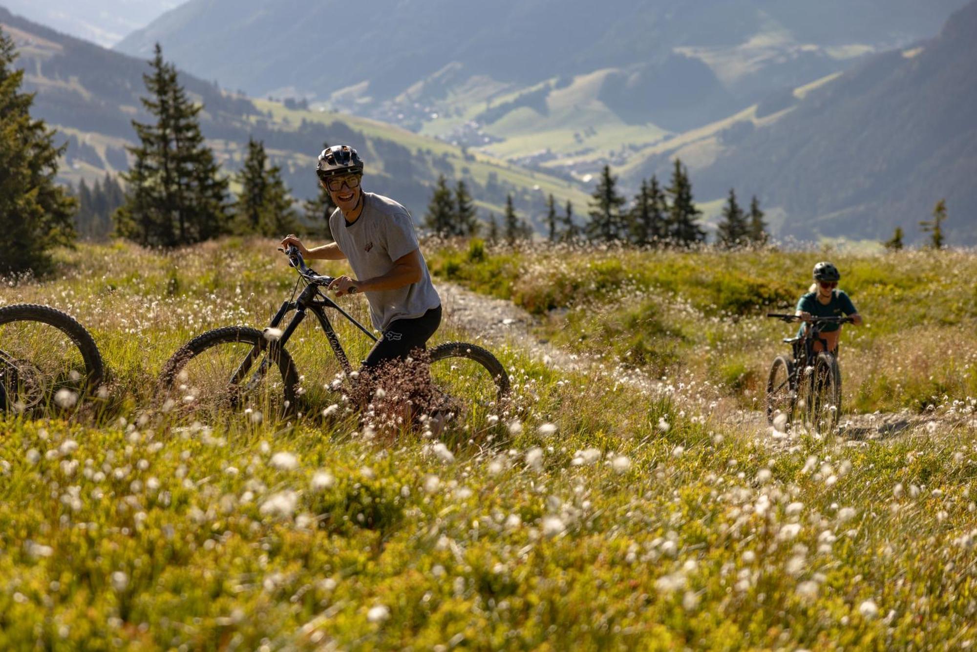 Landhaus Saalbach - Joker Card Included In Summer Exterior foto