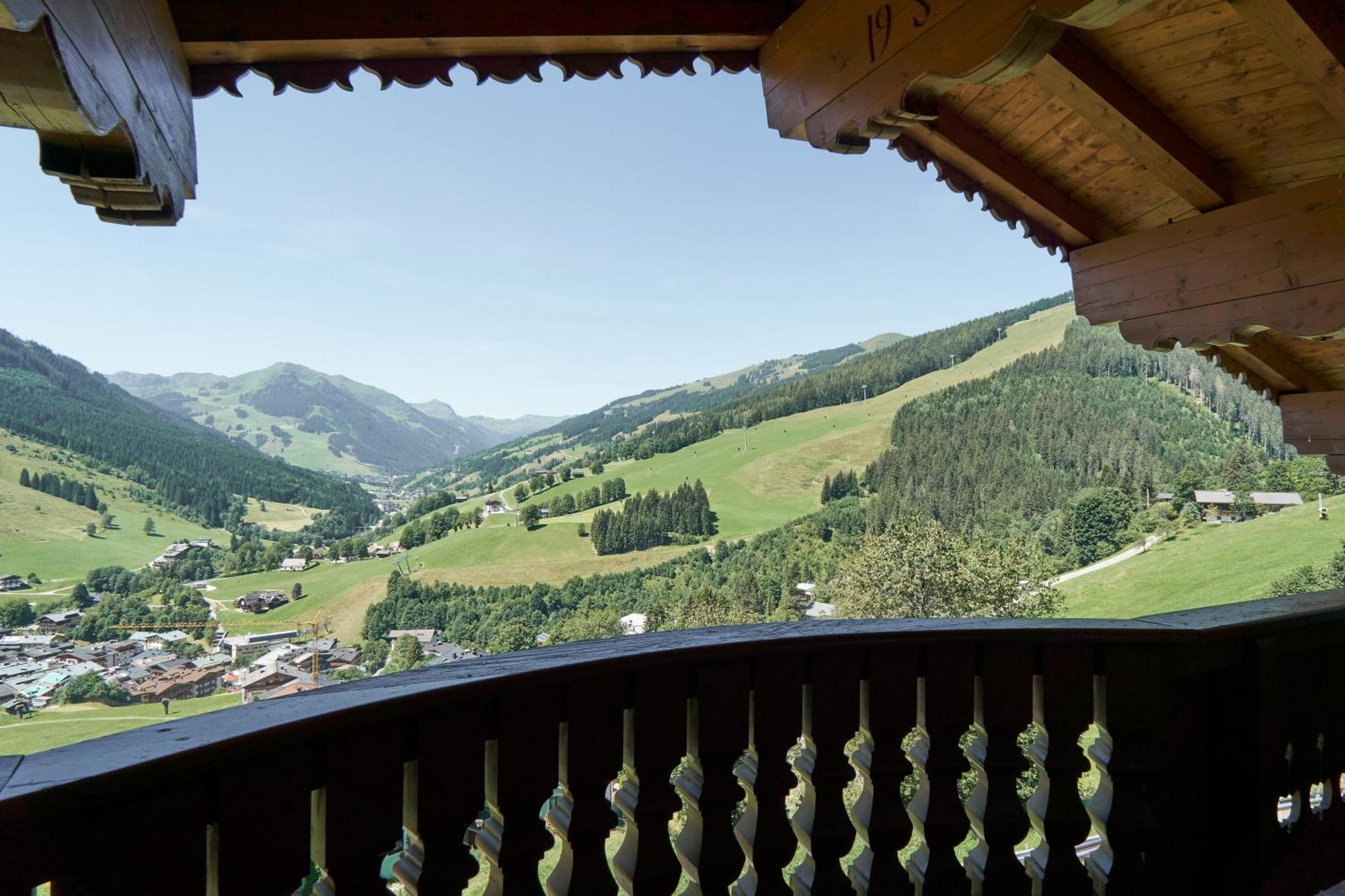 Landhaus Saalbach - Joker Card Included In Summer Habitación foto